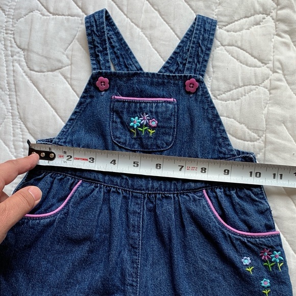 2000 Gymboree Pop Safari Embroidered Purple Flower Denim Overalls Shortalls - Picture 8 of 11